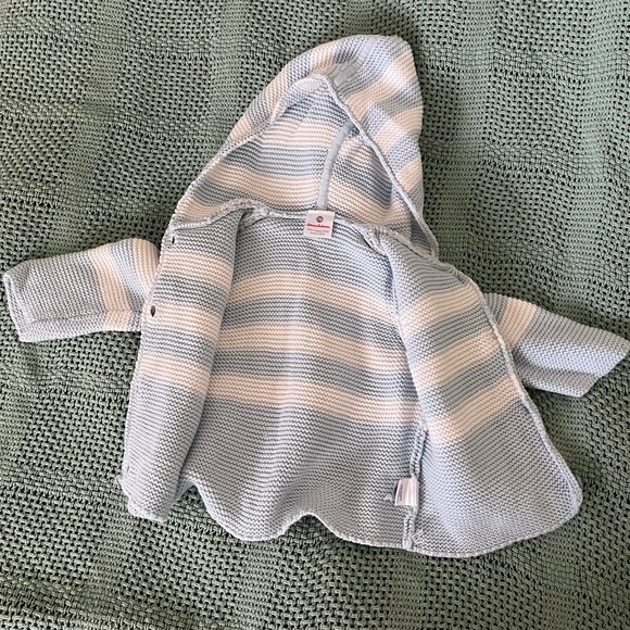 2/$10 👗 Hanna Andersson Hooded Sweater - Picture 4 of 5